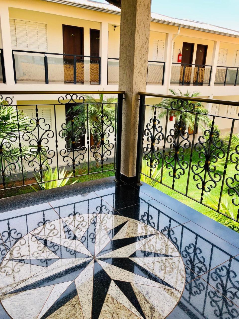 Porto Verde Hotel Lins Kültér fotó